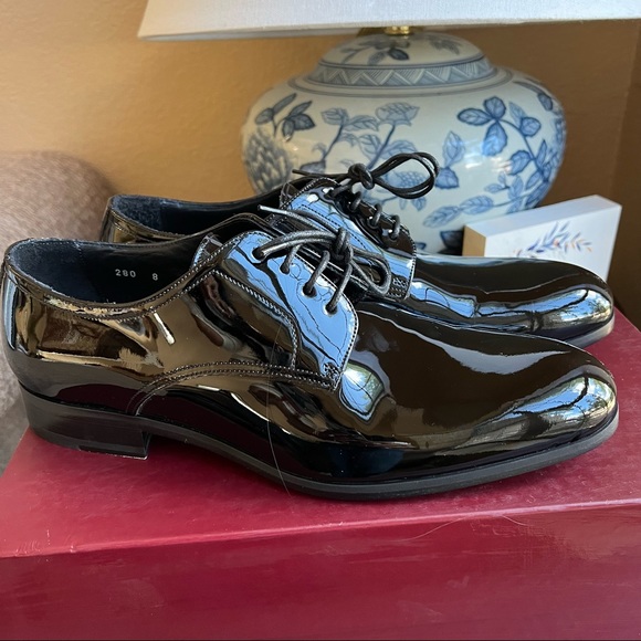 NIB! To Boot New York Aalborg Black Patent Leather Oxfords US8M Retail $395. - Picture 3 of 14